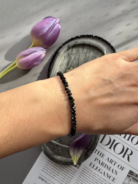 Black Crystal Heart Bead Bracelet